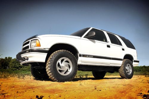 2.5 Inch Lift Kit | Chevy/GMC Blazer/S10 Truck/S15 Jimmy 4WD