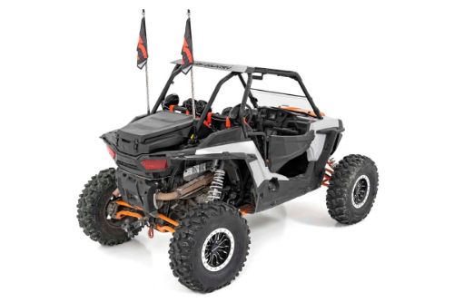 Easy Installation Durable black powder coat finish 3/16-inch laser cut steel Set of two LED whips 300 patterns including strobe, fade, rainbow, and swirl 300 colorful LEDs for impressive color and lighting Dimmable IP67 waterproof design 4 feet tall Includes wireless remote and wiring harness Quick release base for easy removal Includes Rough Country flag Flexible tube material