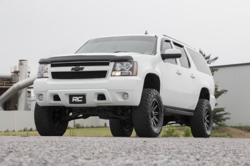 Unmatched ground clearance from high clearance crossmember design. 100% precision laser cut materials used in latest computer aided design process. No strut disassembly or strut compressor required for installation. Requires no modification to the stock differential mounts, drivetrain or exhaust. Provides highly sought level stance when complete.